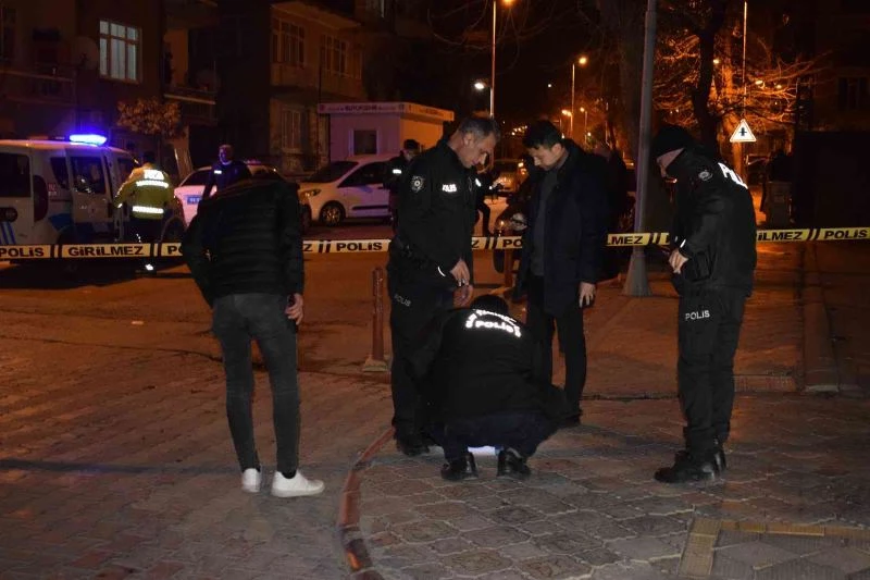 İki grubun silahlı kavgası kanlı bitti: 1 yaralı
