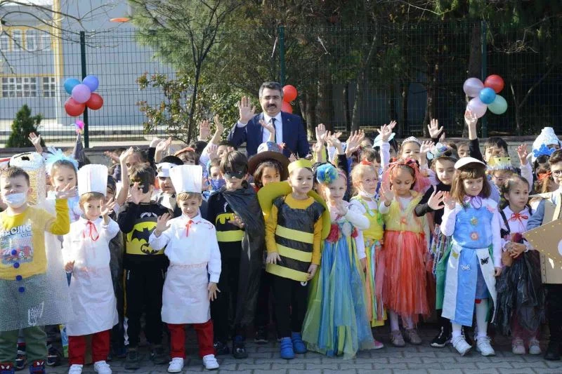 Yıldırımlı miniklerden mavi kapak kampanyasına tam destek
