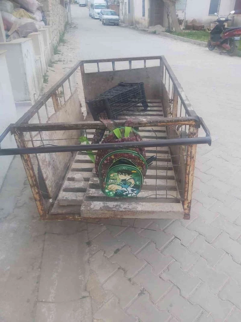 8 bin liralık mazgalları çaldı, yakalandı
