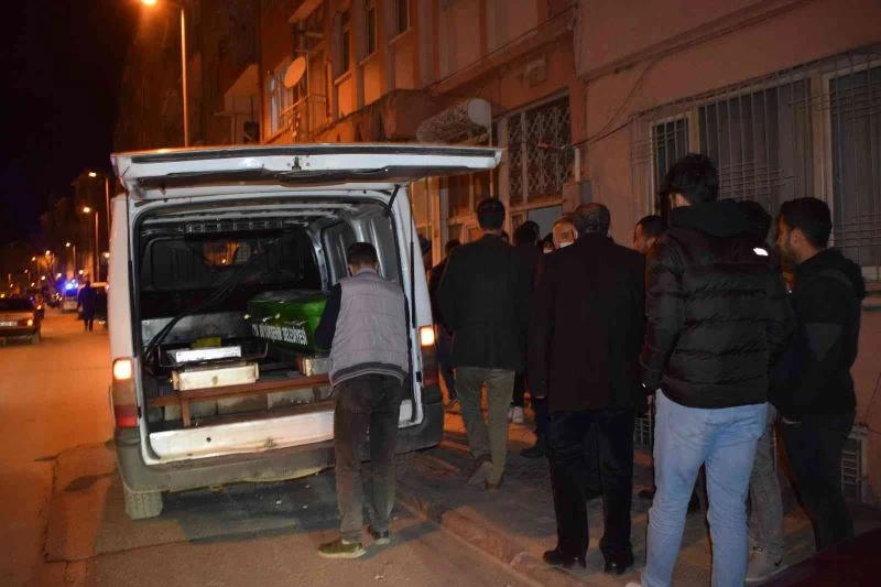 24 yaşındaki genç doğalgaz borusuna asılı bulundu
