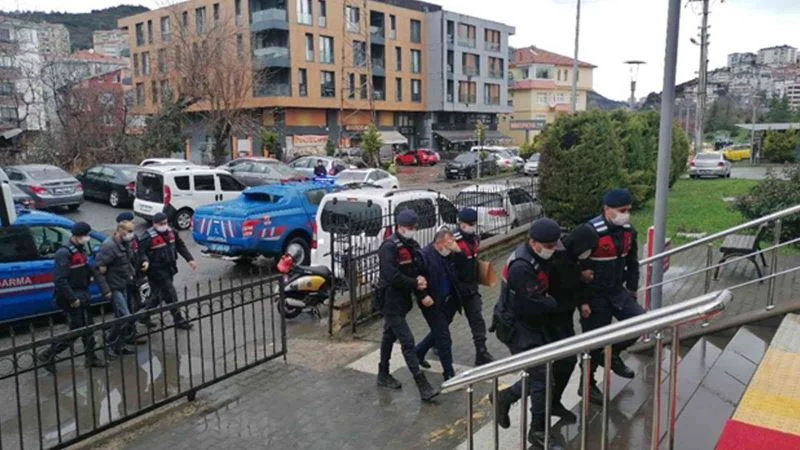 250 bin TL değerinde enerji kablosu çalan 3 kişi yakalandı
