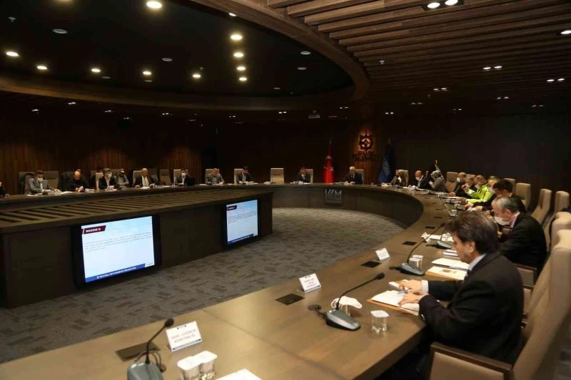 Salim Dervişoğlu Caddesine 3 yeni sinyalizasyon
