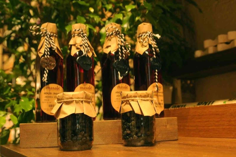 Yalova aronyası kuru meyvesi ve sirkesi ile de talep görüyor
