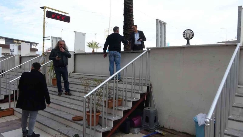 Asansörlü utanç duvarı
