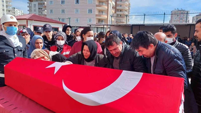 Kazada şehit olan polis memuru Eyüp Saz memleketine uğurlandı
