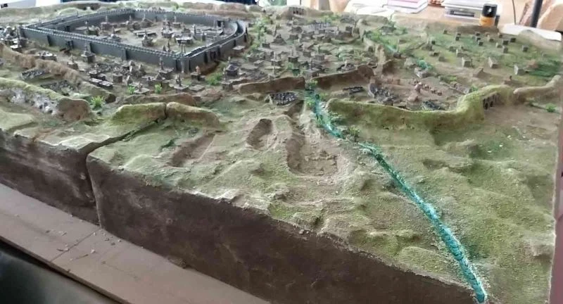 Erzurum’un 1800’lü yıllardaki dev maketini yaptı
