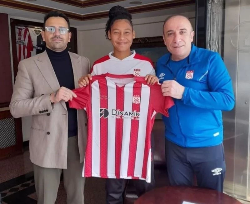 Sivasspor Kadın Futbol Takımı’na Nikaragualı transfer!
