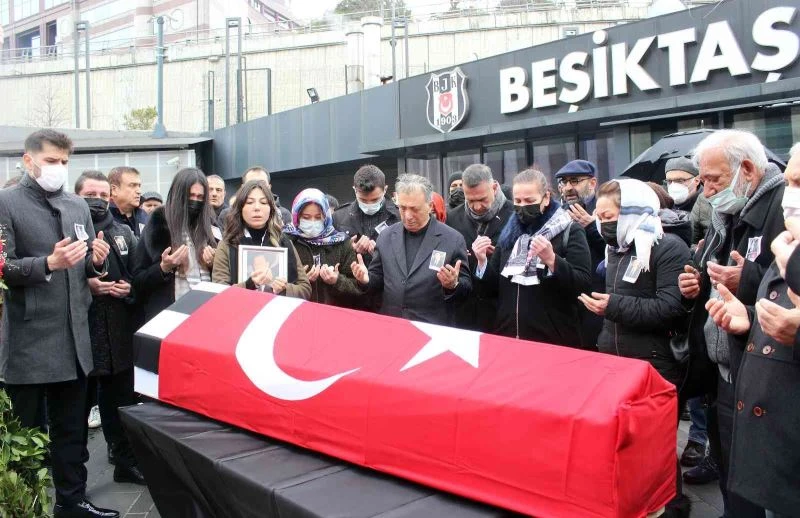 Beşiktaş Kulübü’nde Necip Sever için tören düzenlendi
