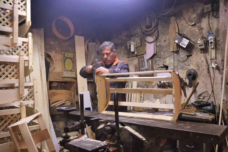 Şanlıurfa’da son beşik ustaları teknolojiye direniyor
