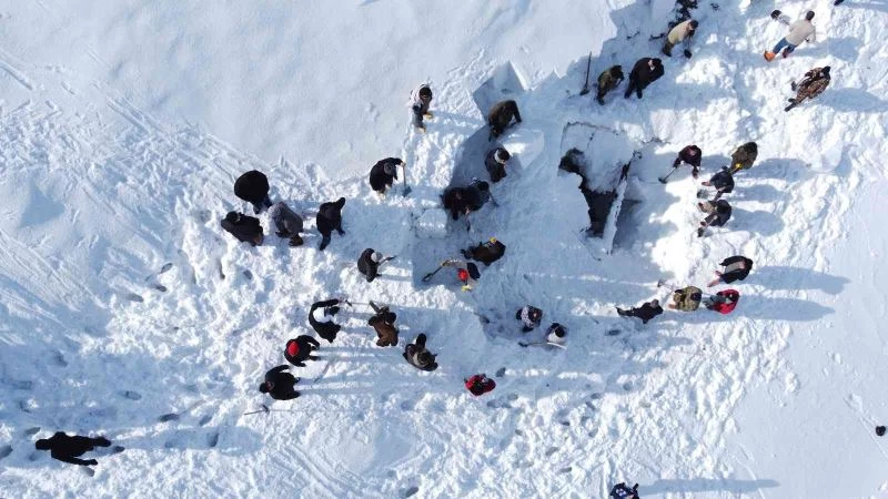 Konya’da kar basma şenliği
