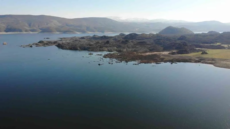 Manisa Demirköprü Barajı’nda su seviyesi eksi 1,40 seviyelerine yükseldi
