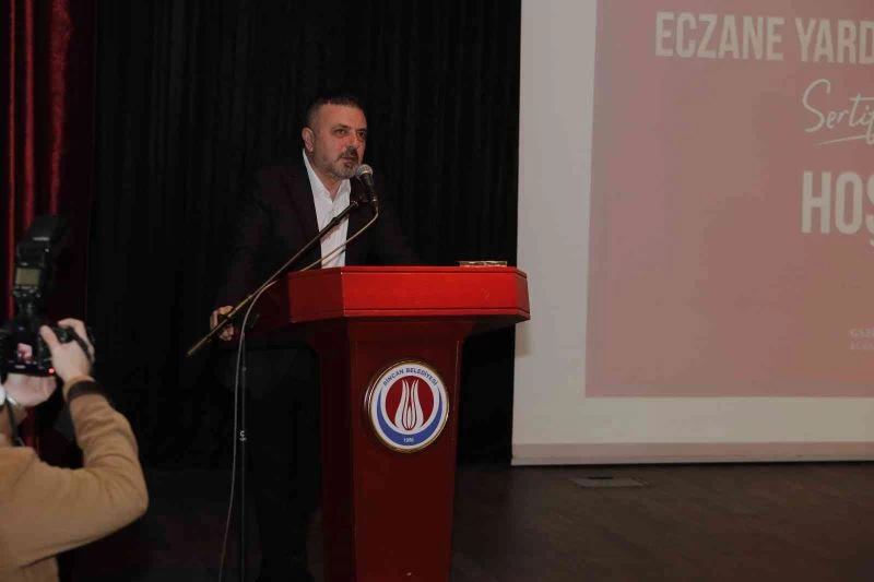Eczane yardımcı personeli eğitimi ilk dersini yaptı
