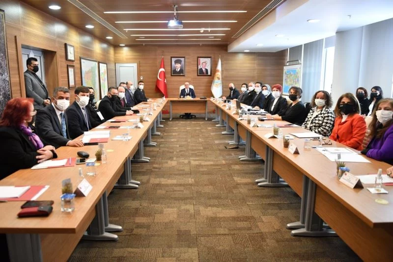 Kadına yönelik şiddetle mücadele çalışmaları gözden geçirildi
