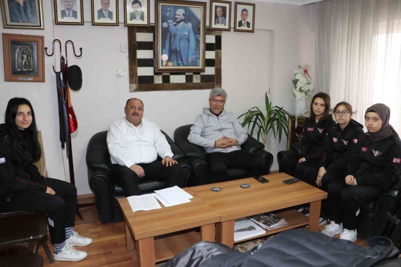 Kadın futbol kulübü Başkan Ergün’den özür diledi
