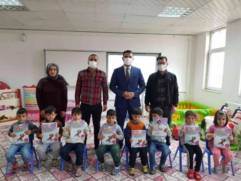 Gerger Müftülüğü minik öğrencileri ‘Diyanet Cim’ Dergisi ile buluşturdu
