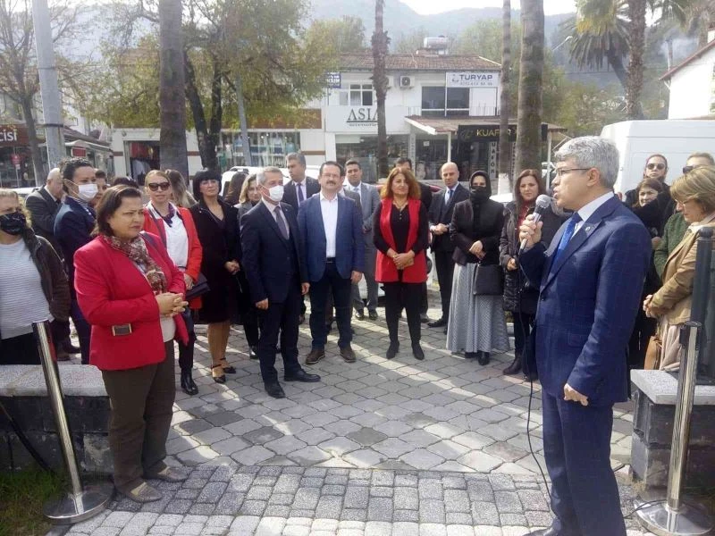 Kadınlar Günü Resim Sergisi göz kamaştırdı
