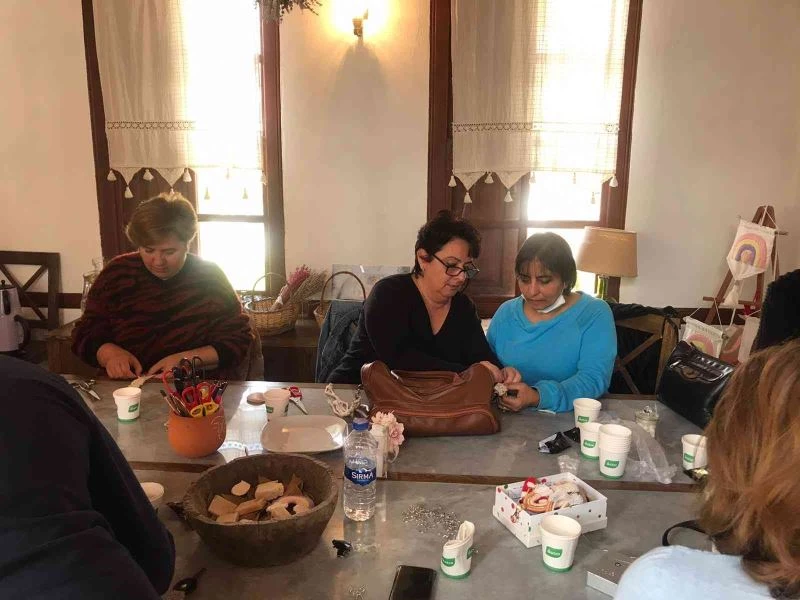 Köyceğiz’de Kadınlar Gününe özel makrome etkinliği düzenlendi
