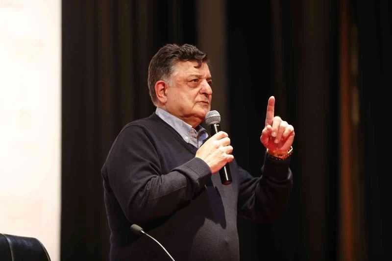 Futbolun duayeni Büyükşehir’e misafir oldu
