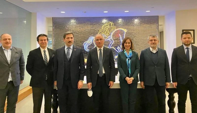 AK Parti Genel Başkan Yardımcısı Efkan Ala’dan, New York’ta Godiva’ya ziyaret
