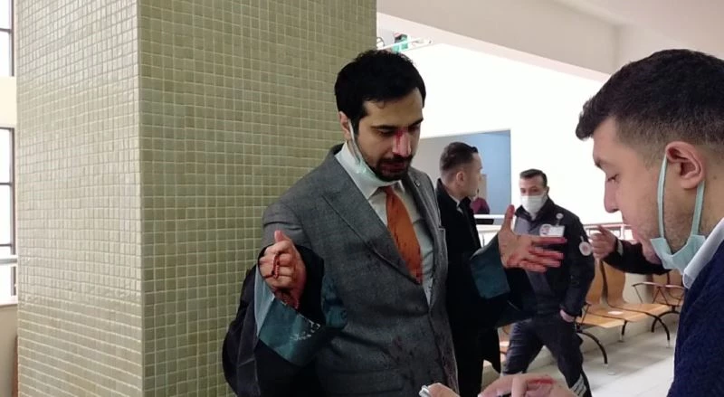Bakırköy Adliyesi’nde avukata şiddet
