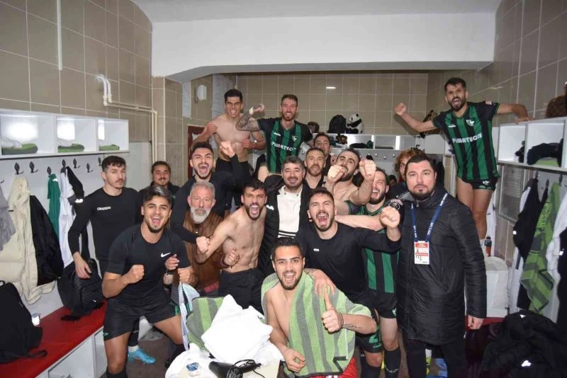 Denizlispor aldığı her galibiyetle hedefine 1 adım daha yaklaşıyor
