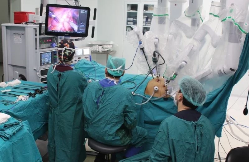 Sindirim sistemindeki hastalıkları cerrahi yöntemlerle tedavi etmek mümkün
