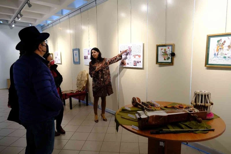 Mitolojideki kadın figürlerini nakışla yansıttı, sergi büyük beğeni topladı
