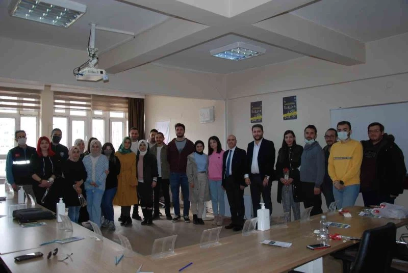 Sağlık personeline adli vakalarda maddi delillere yaklaşım eğitimi verildi
