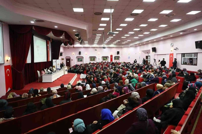 Bağcılar’da “Medeniyet Işığı Türk Kadınları” tanıtıldı

