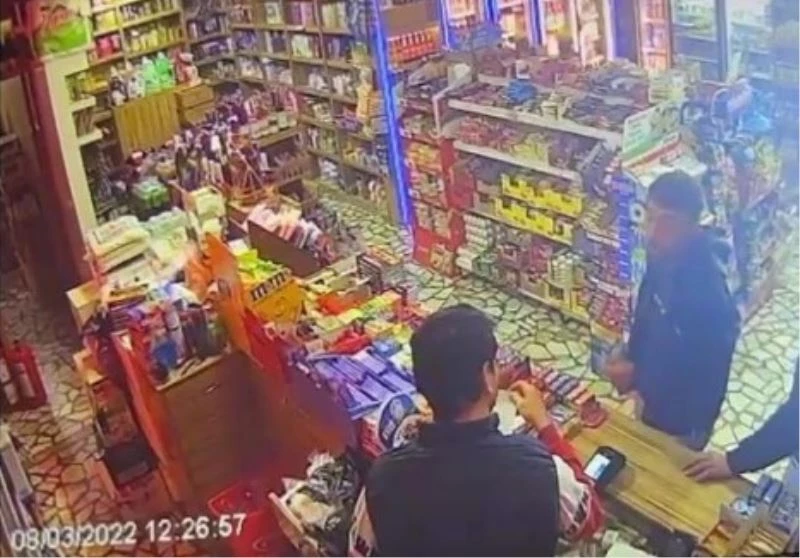 Çaldığı kartla alışveriş yapınca yakayı ele verdi
