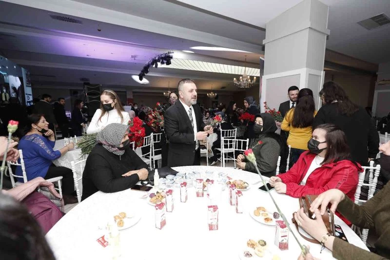 Sincanlı kadınlar Kadınlar Günü’nü kutladı
