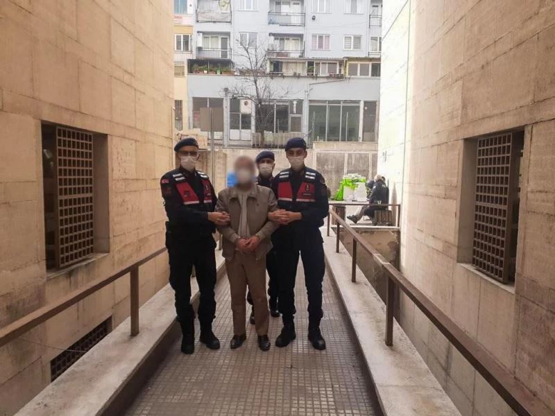 Bursa’da jandarma sulama borularını çalan şahsı yakaladı
