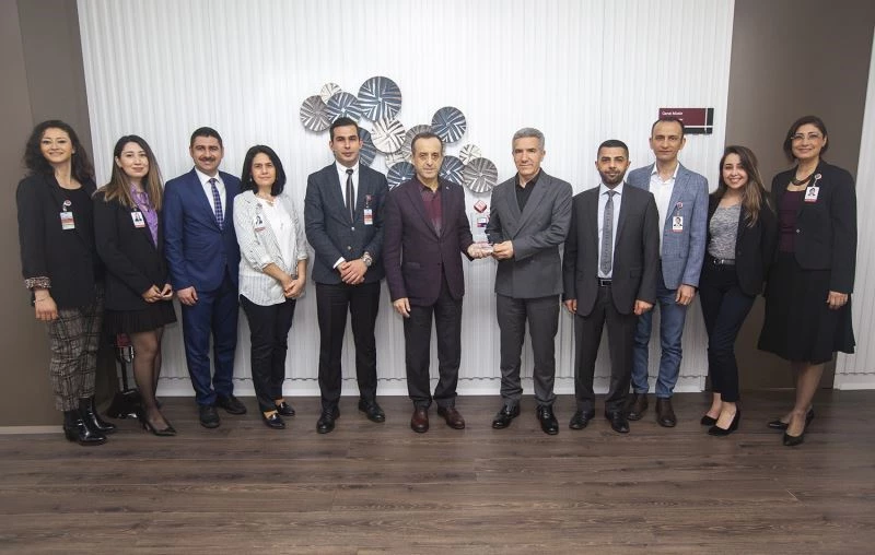 İEÜ Medical Park’a ‘Türkiye’nin En İyi İşverenleri’ ödülü
