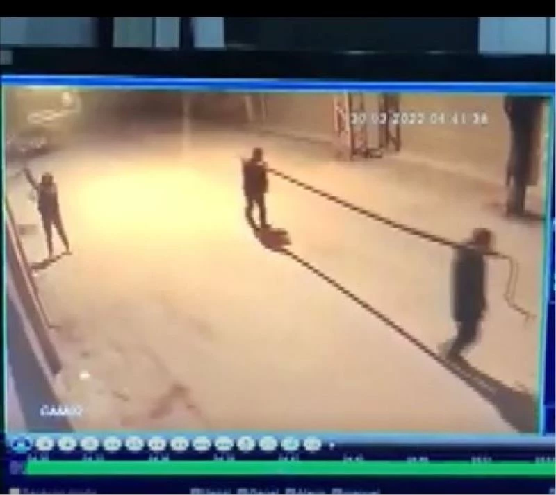 Hırsız duvardan inerken hırsızlarla karşılaştı
