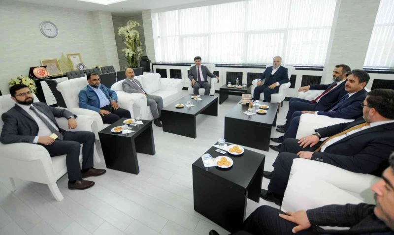 Başkan Yardımcısı İşliyen, Rektör Karacoşkun ile bir araya geldi
