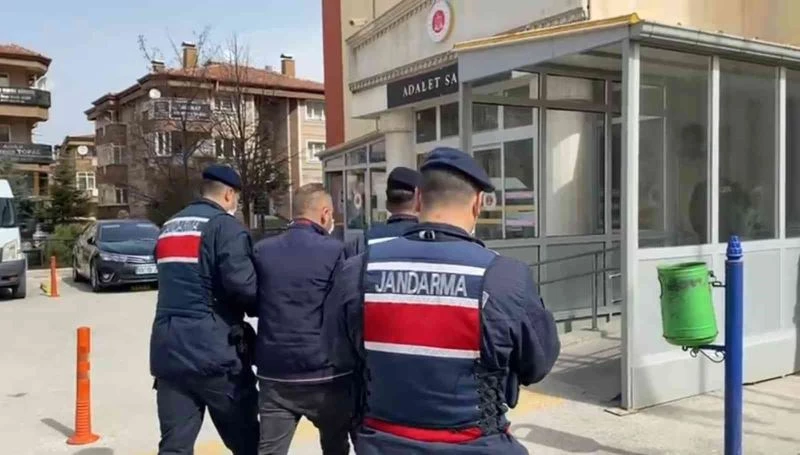 Aranan suçlu sahte kimlikle poliklinikte tedavi görürken yakalandı
