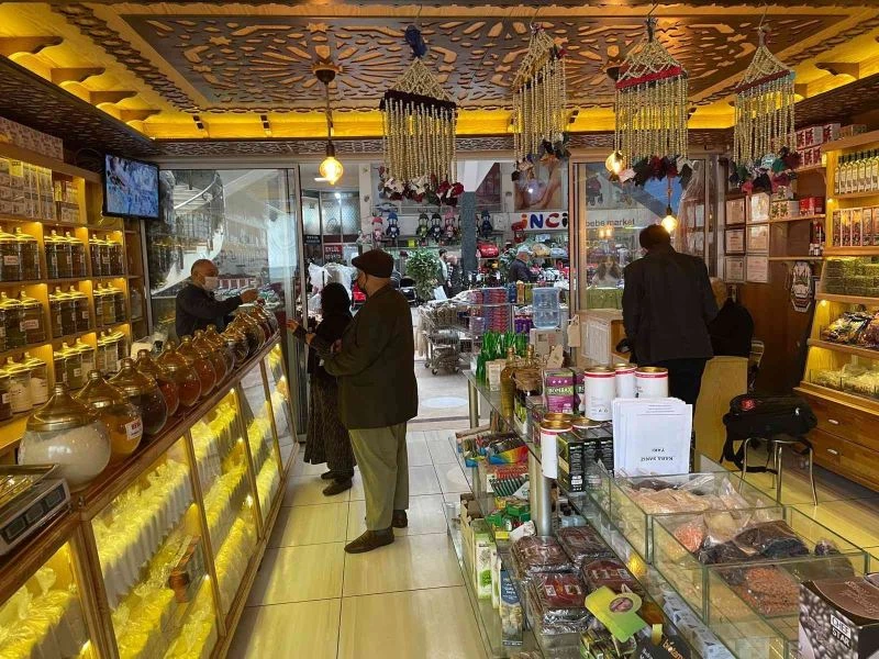 Aktarlarda Ramazan yoğunluğu
