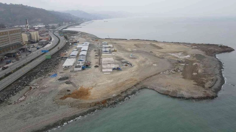 Rize’de Lojistik Merkezinin dolgu çalışmaları sürüyor
