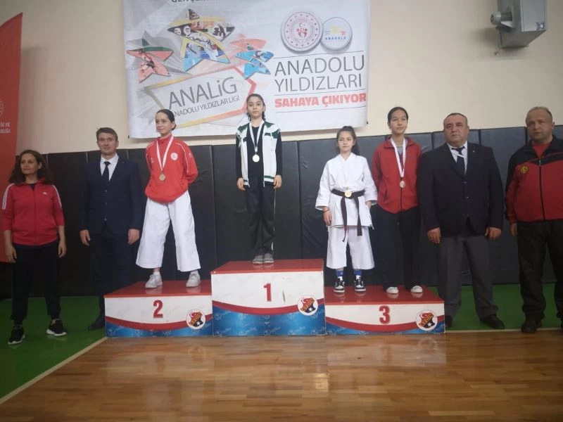 Analig Yıldızlar Karete Grup Müsabakaları tamamlandı
