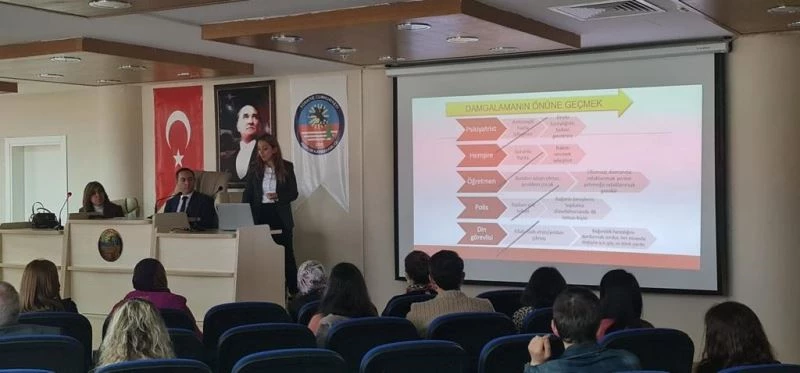 Çavuşoğlu: “Bağımlılıkla mücadelede damgalamanın önüne geçilmeli”
