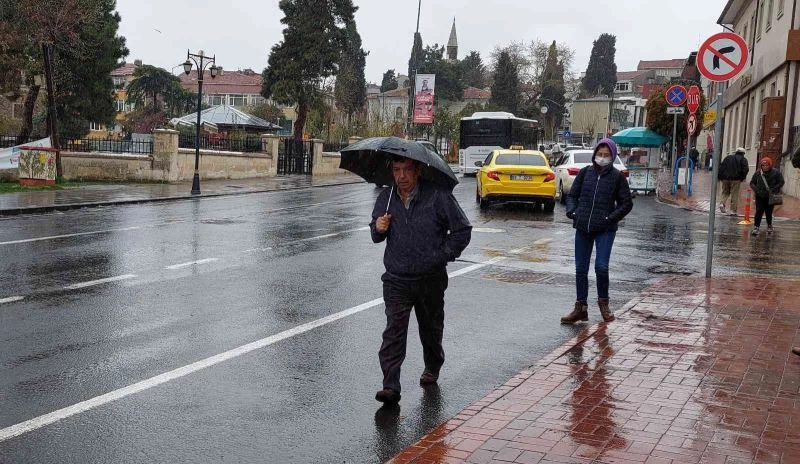 Tekirdağ’da havalar soğudu, yağış başladı
