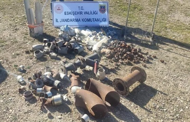 Şantiyeden malzeme çalarken suçüstü yakalandı
