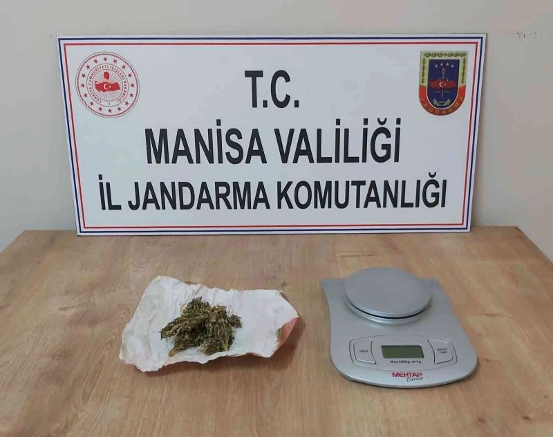 Manisa’da esrarla yakalanan şüpheli tutuklandı
