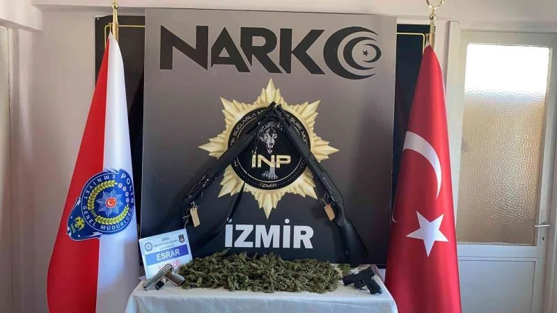 İzmir polisinde torbacılara şafak operasyonu: 19 gözaltı

