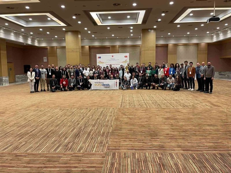 Karesi Belediyesi Eurodesk temas noktaları başlangıç toplantısında
