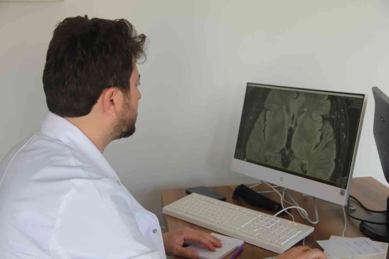 Beyin cerrahisi ’parkinson’a tedavi imkanı sunuyor
