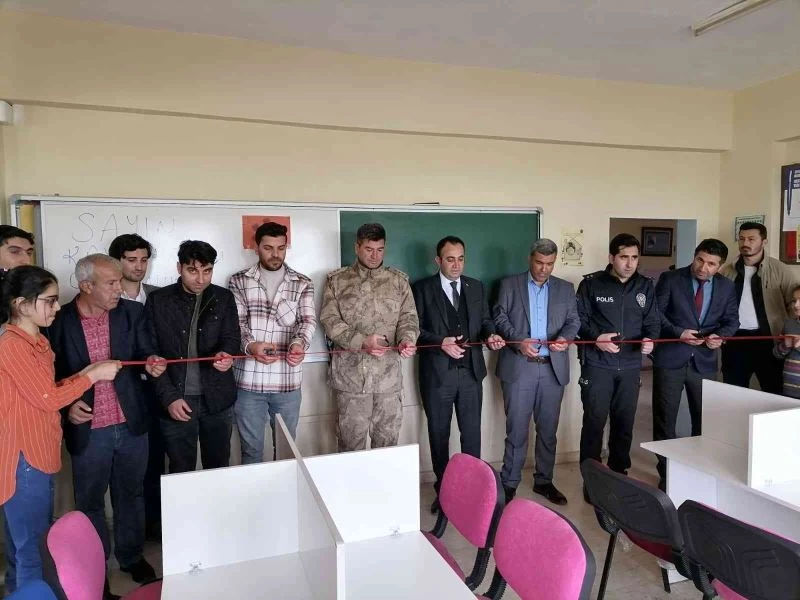 Hani’de proje çerçevesinde açılan kütüphaneye şehit polisin adı verildi
