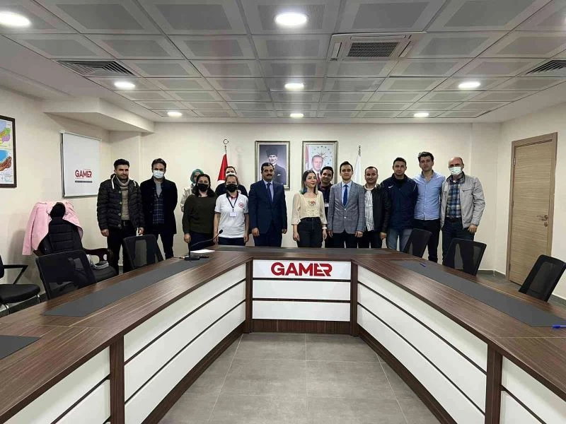 Acil sağlık hizmetlerinde ilk yardım eğitimleri hız kesmiyor
