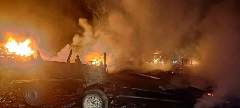 Uşak’ta yanan ahırdaki 16 küçükbaş hayvan telef oldu
