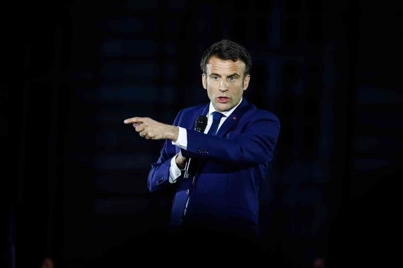 Macron, Rusya’nın saldırılarını soykırım olarak nitelendirmeyi reddetti
